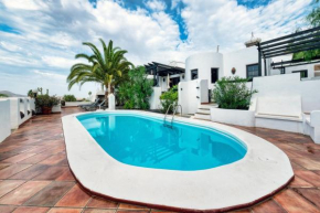 Casa Felix- Poolside Paradise with Panoramic Views